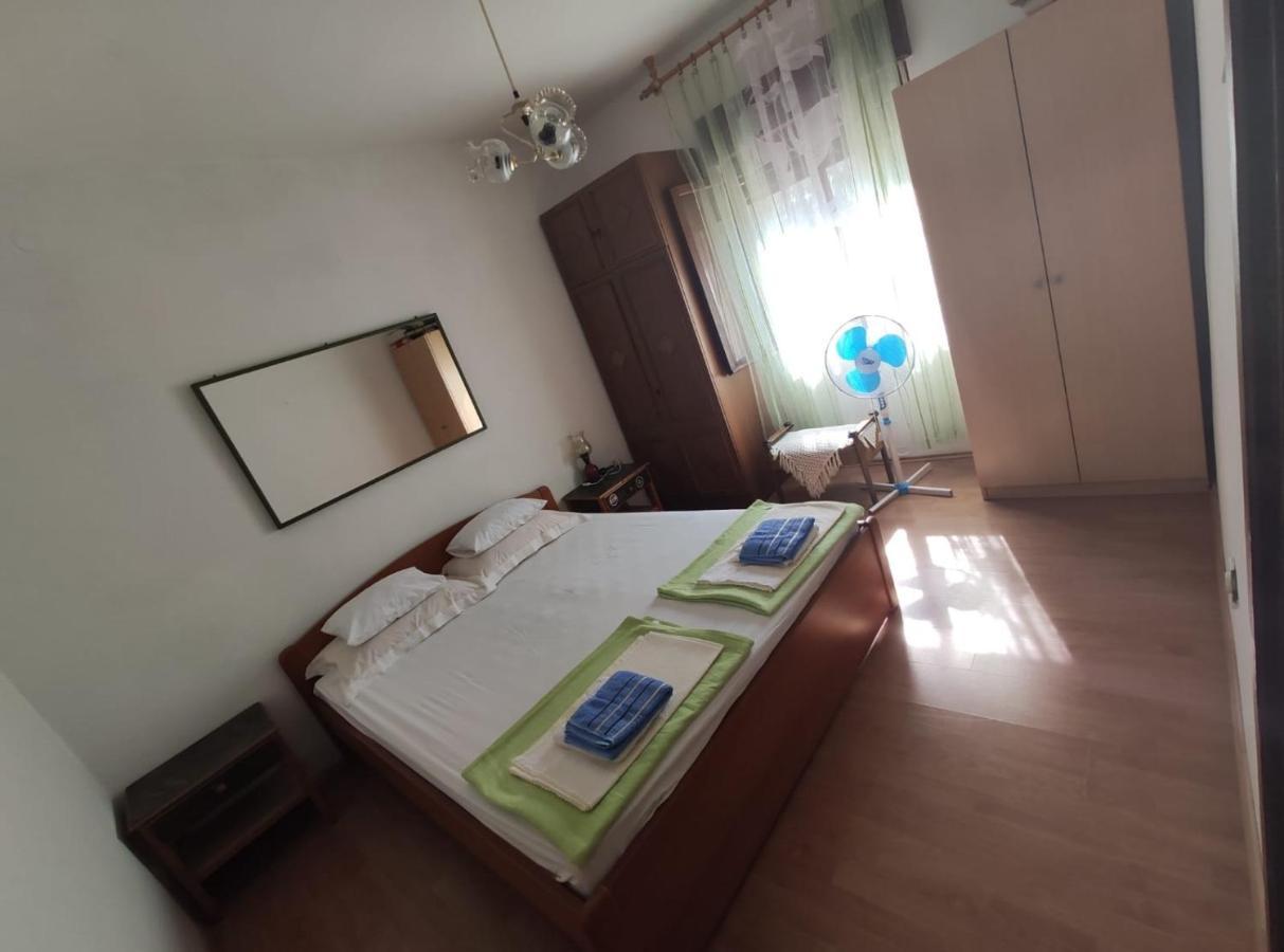 Family Apartment Near Beach Biograd Na Moru Exteriér fotografie